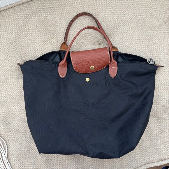 LONGCHAMP Le Pliage Black Medium Short Handle Tote - Picture 1 of 9